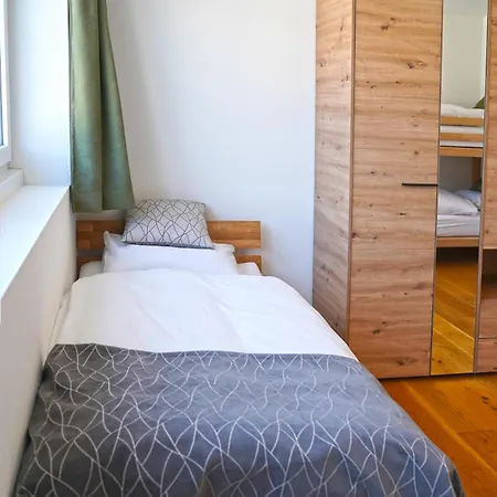 Penthouse Mit Panoramaterrasse & Bergblick In *