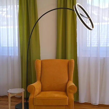 Penthouse Mit Panoramaterrasse & Bergblick In Apartment *